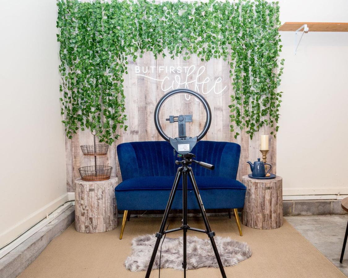 Once-In-A-Lifetime Coffee-Themed Stay For Up To 8 Clarksville Bagian luar foto