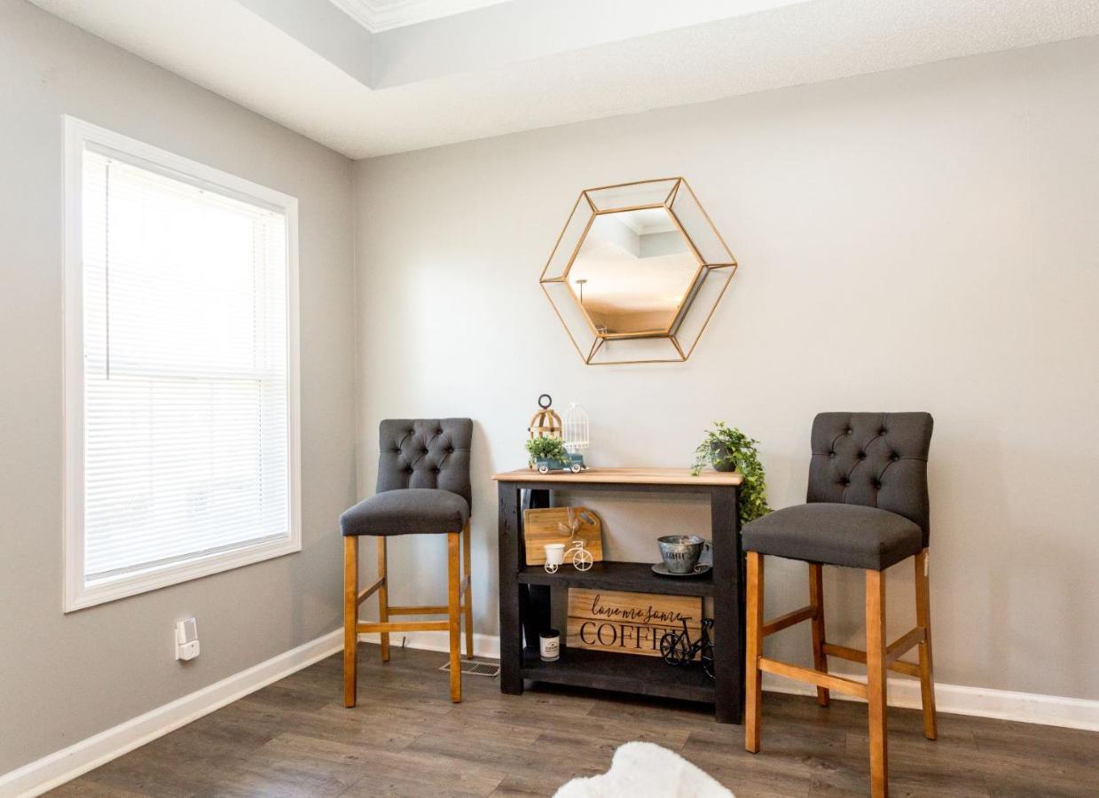 Once-In-A-Lifetime Coffee-Themed Stay For Up To 8 Clarksville Bagian luar foto
